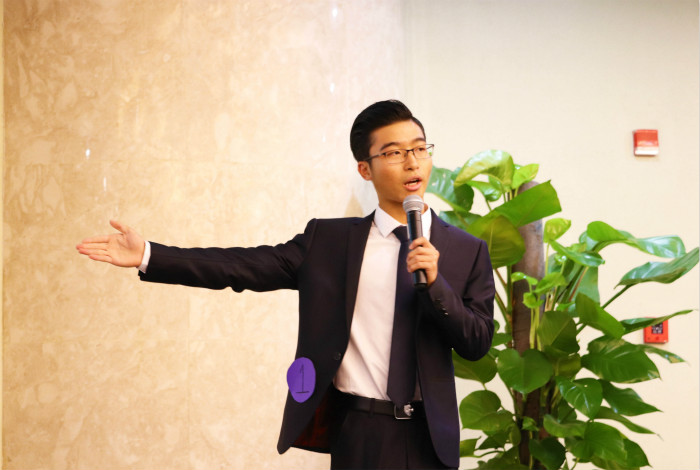 庄杰同学演讲_meitu_2.jpg