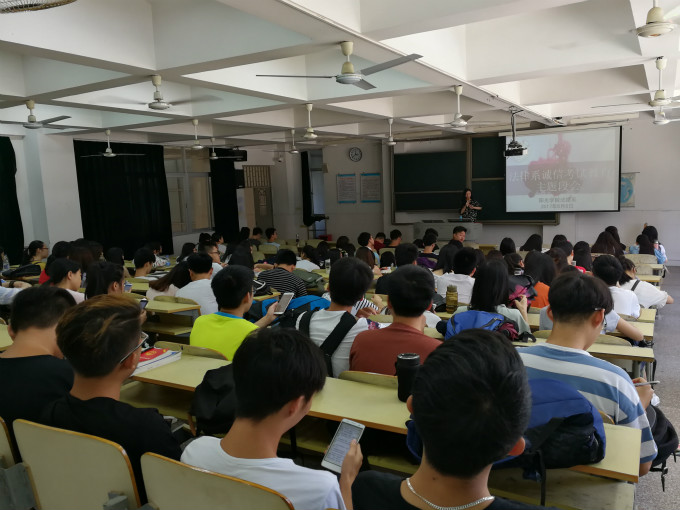 朱恬恬老师强调具体事项_meitu_3.jpg