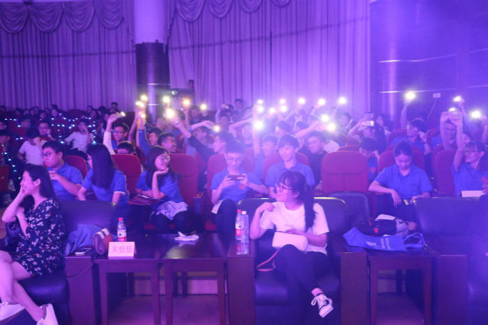 同学互动_meitu_16.jpg